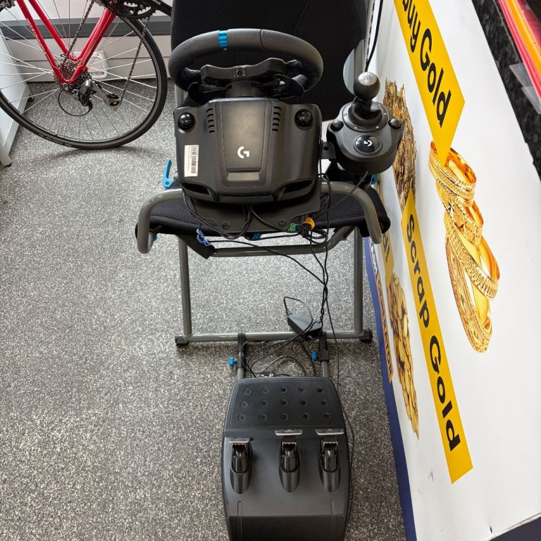 Logitech G923 Racing Wheel & Pedals with Gear Shifter