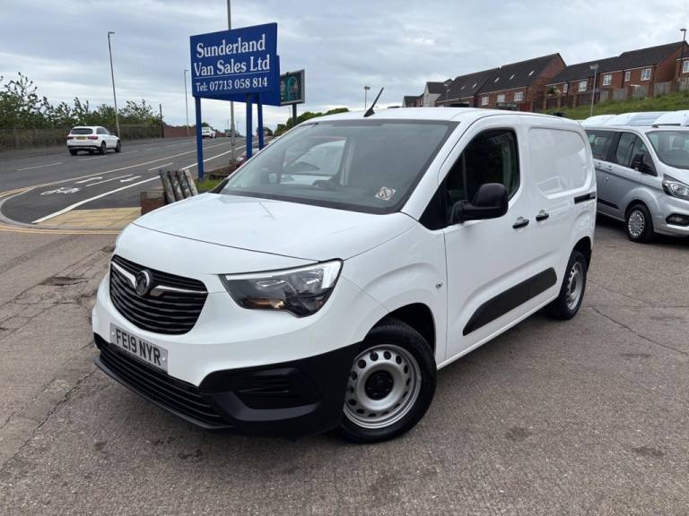 2019 Vauxhall Combo 2300 1.6 Turbo D 100ps H1 Edition Van PANEL VAN DIESEL Manual