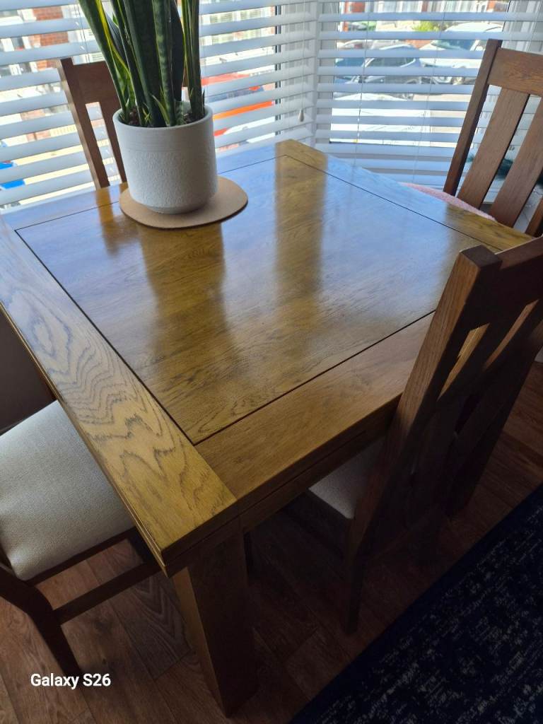 OAK FURNITURE LAND SOLID OAK DINING ROOM SET