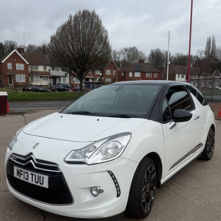 Citroen, DS3, Hatchback, 2013, Manual, 1598 (cc), 3 doors