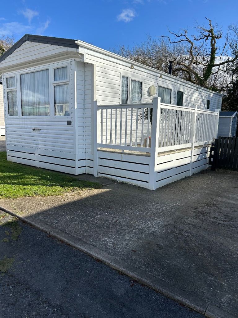 Static caravan on Llanrhidian Holiday Park 