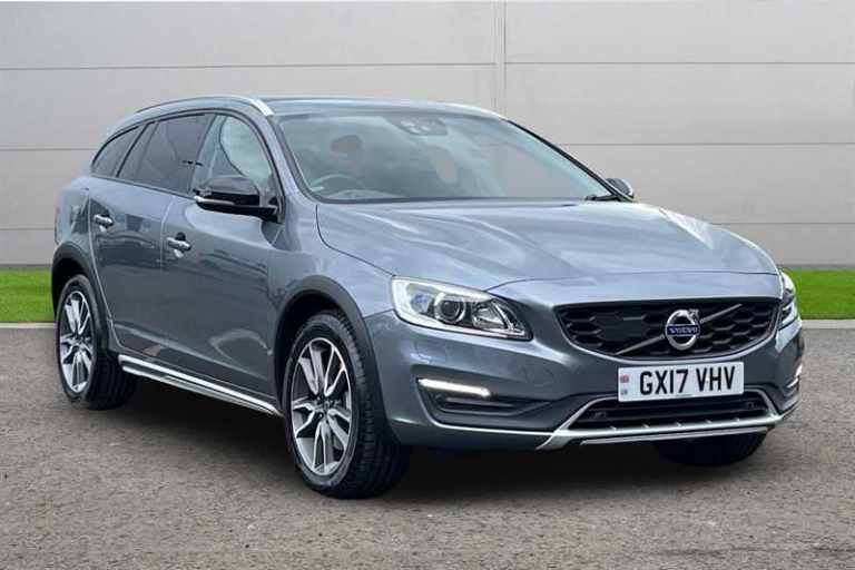 2017 Volvo V60 D4 [190] Cross Country Lux Nav 5dr Geartronic ESTATE DIESEL Automatic