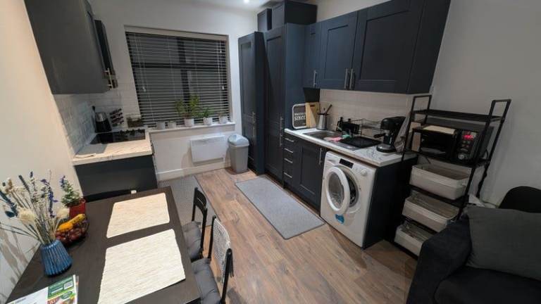 Ensuite in 2-Bed Flat w/ Bills - N3 Short Term Let 
