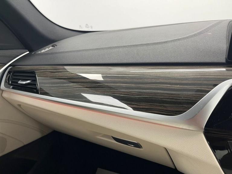 2017 BMW 5 Series 520d M-SPORT AUTO 190 BHP + SAT NAV + HEATED LEATHER Saloon Diesel Automatic