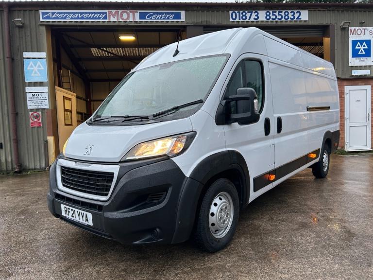2021 Peugeot Boxer Professional 2.2 BlueHDi 435 L4 H2 140ps A/C 50k miles + VAT