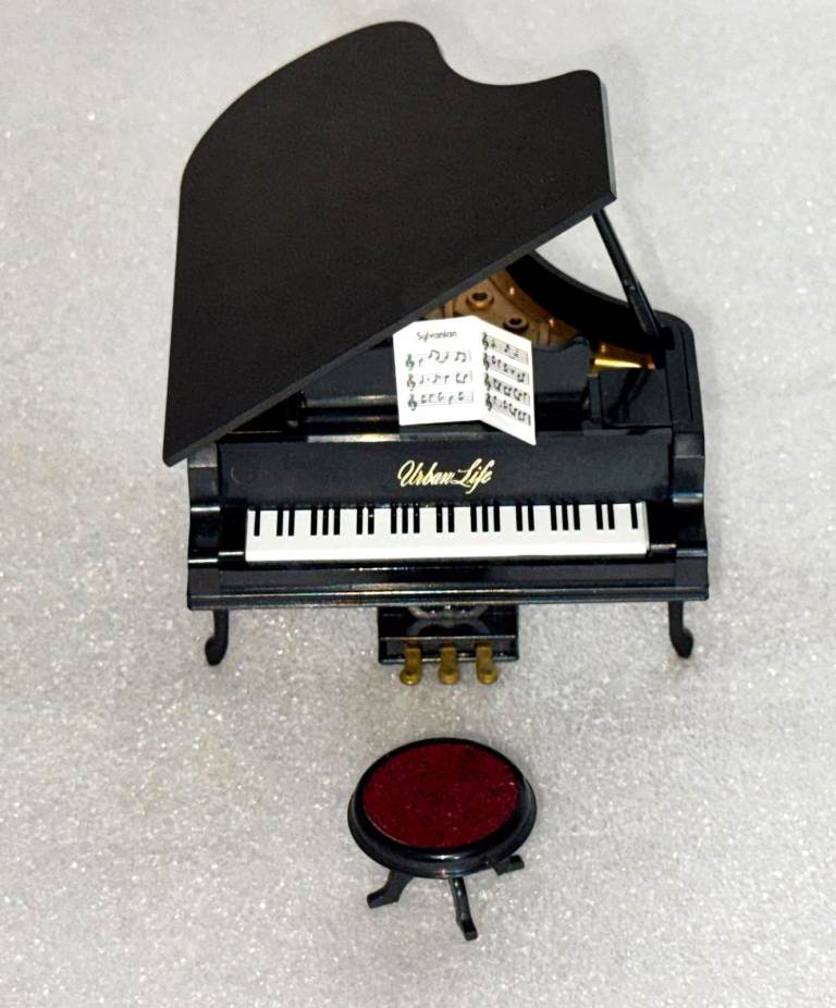 Sylvanian Families Grand Piano