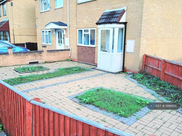 3 bedroom house in Coleman Street, Wolverhampton, WV6 (3 bed) (#1996601)