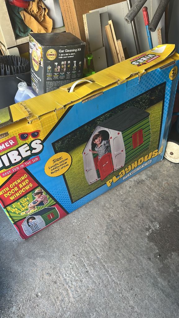 Summer Vibes Playhouse – Brand New in Box