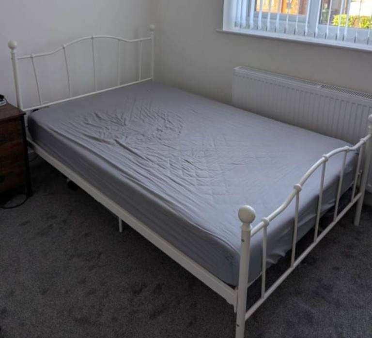 4ft small double bed frame and mattress 
