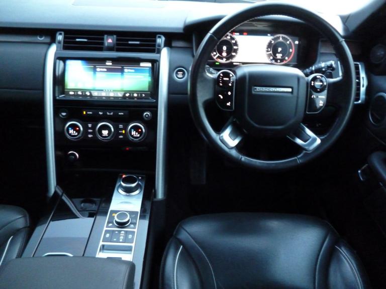 2019 Land Rover Discovery 3.0 SD V6 HSE Auto 4WD Euro 6 (s/s) 5dr ESTATE Diesel Automatic