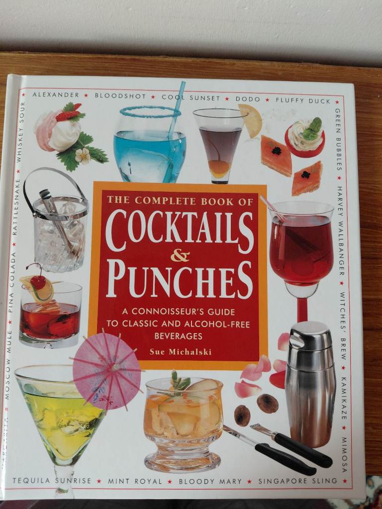 BOOK - 'COCKTAILS & PUNCHES'