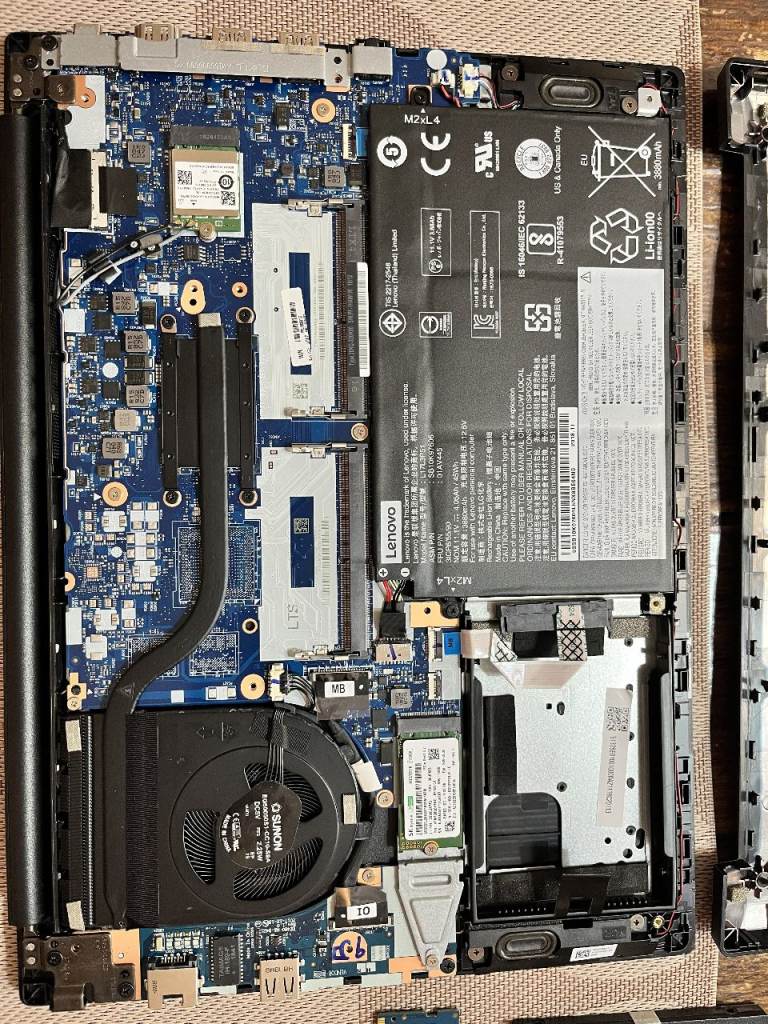TW11 - New IBM ThinkPad E480 - for parts (screen, keyboard working fine)