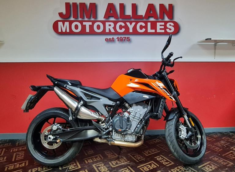 KTM 790 DUKE L 2023