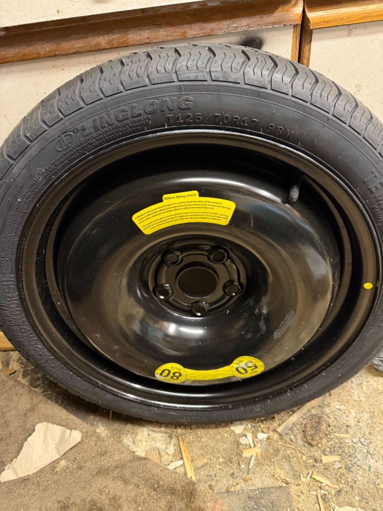 Space saver wheel for VW golf tdi