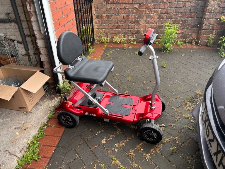 InstaFold Livewell Mobility Scooter – Red, Good Condition