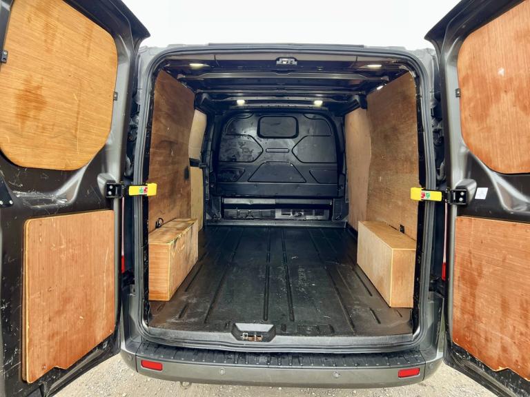 FORD TRANSIT CUSTOM 2.0 Transit Custom Limited Van 300 L2 2.0L EcoBlue 130PS FWD