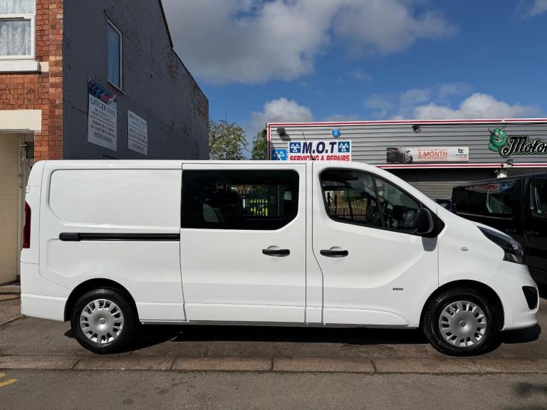 Vauxhall Vivaro 1.6 CDTi 2900 6 Seat LWB Crew Van  DIESEL MANUAL 2015/65