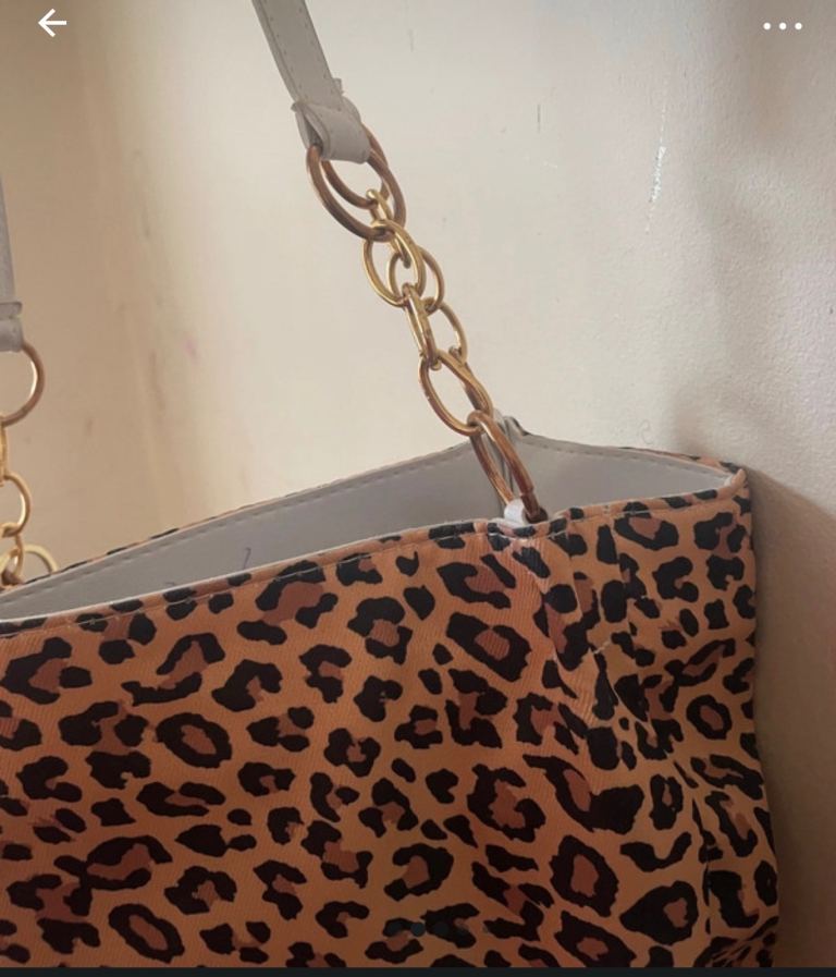 CHINESE HILL Leopard Print Shoulder Bag – As Good As New