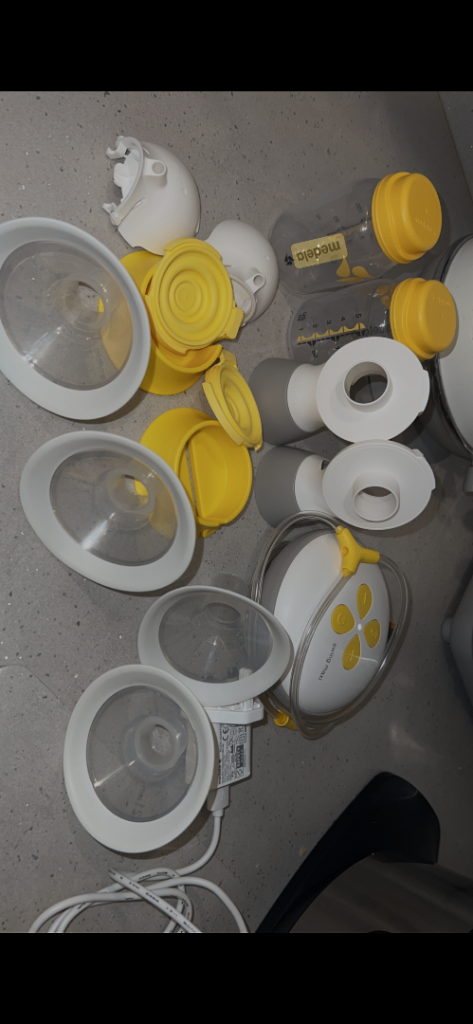 Medela double maxi breast pump 