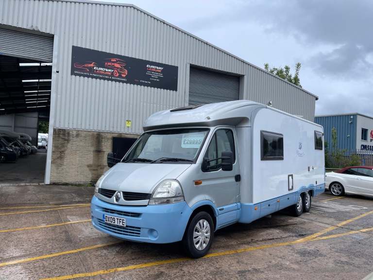 RENAULT MASTER TAG AXLE BURSTNERR DELFIN PERFORMANCE 4 BERTH MOTOR HOME 
