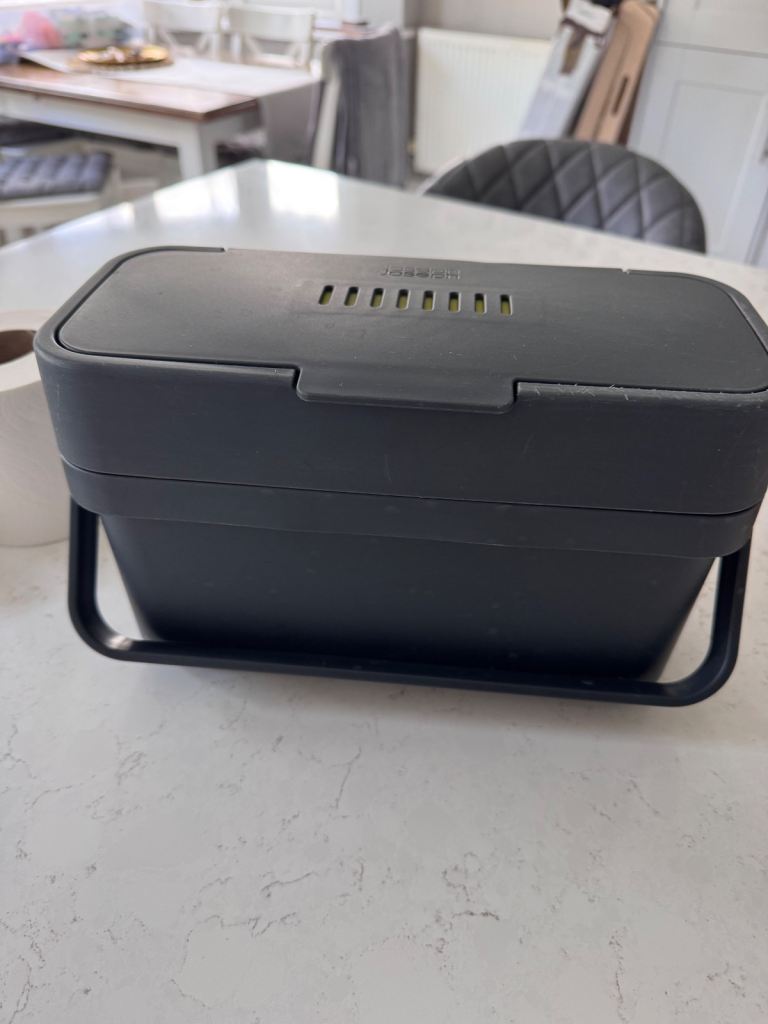 image for Jospeh & Joseph food bin 