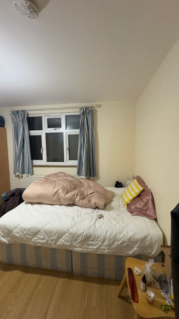 Double Room Available 