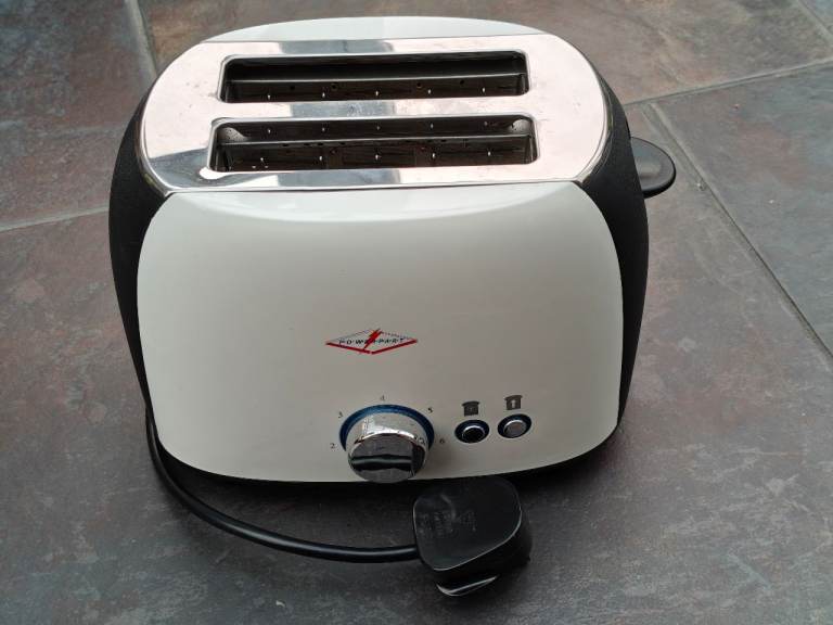 Camping caravan toaster 800W 230V