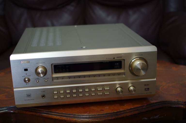 PARTS OR REPAIR Denon AV Surround Amplifier AVC-A10SE THX Surround EX - With Controller