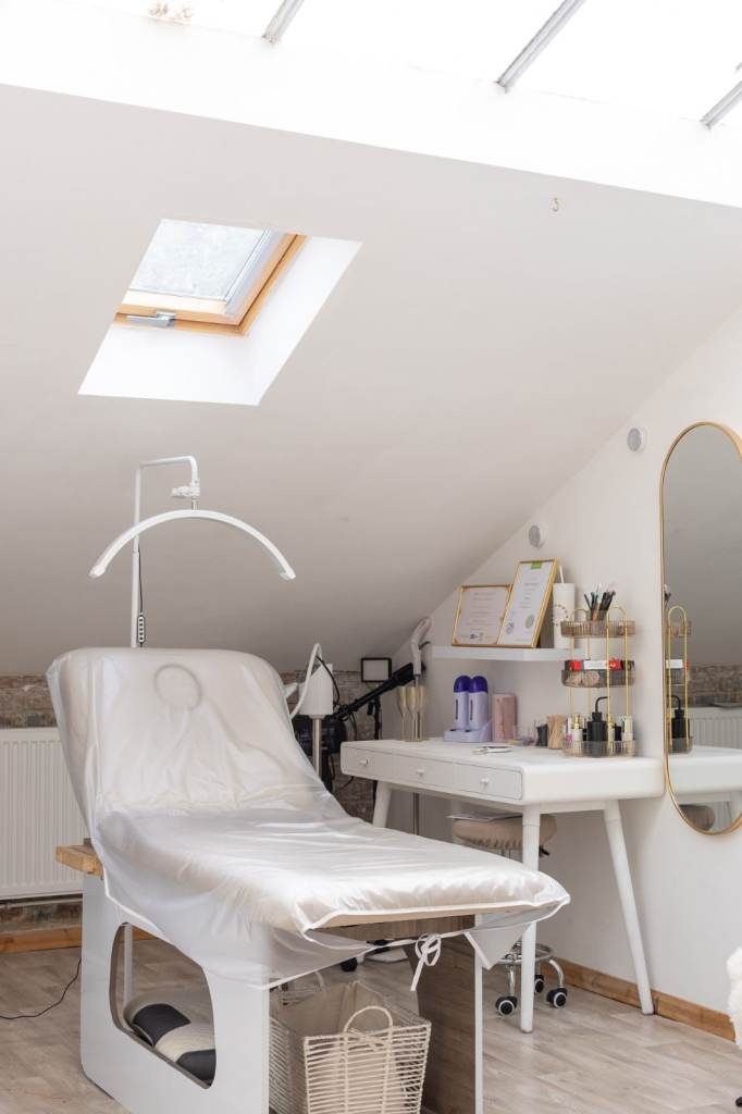 Beauty Room | Consultation Space | Creative Studio to Rent in Wimbledon, London SW19