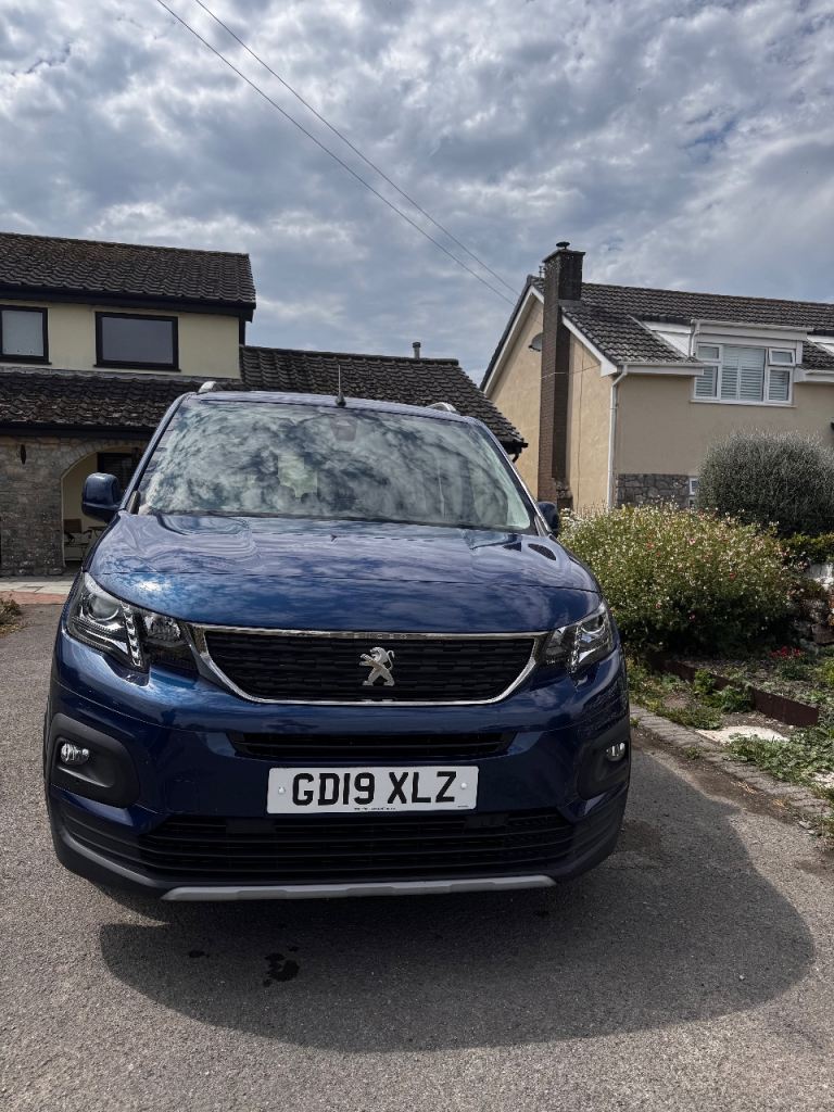 Peugeot, RIFTER, MPV, 2019, Manual, 1199 (cc), 5 doors, 7 seats