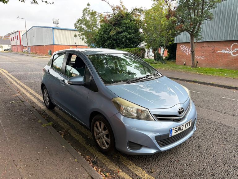 Toyota, YARIS, Hatchback, 2012, Manual, 1329 (cc), 5 doors