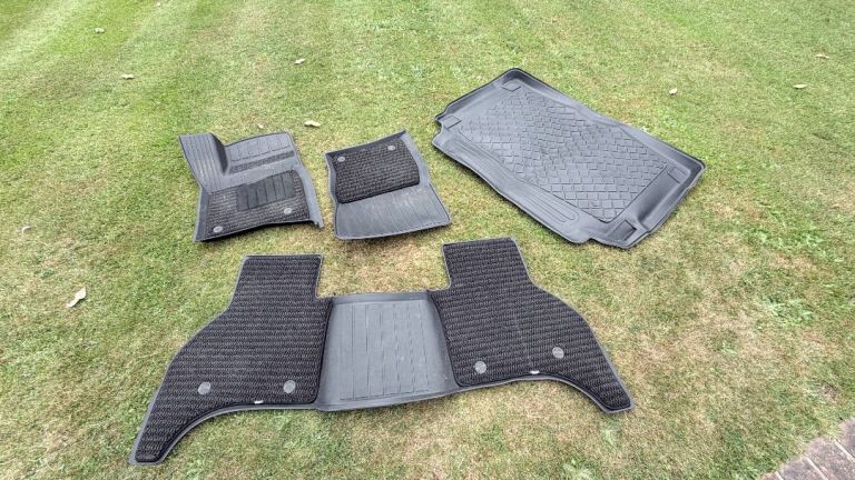 Car Mats for Landrover Defender 110