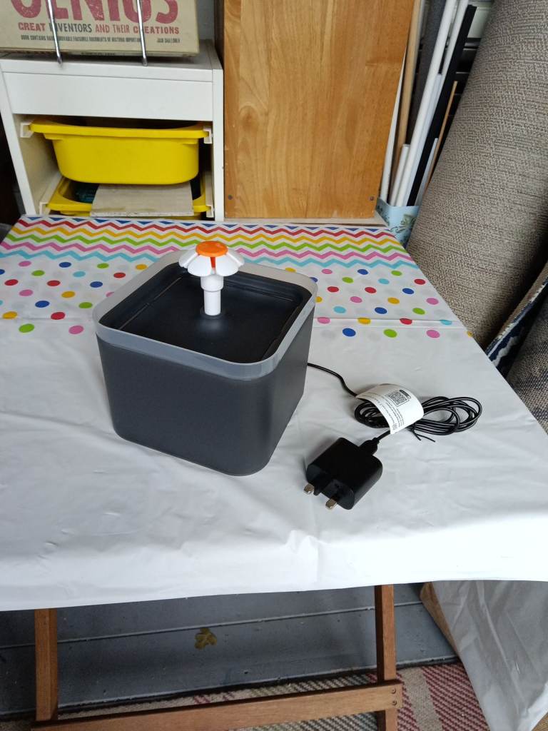 Nicrew Pet Water Fountain