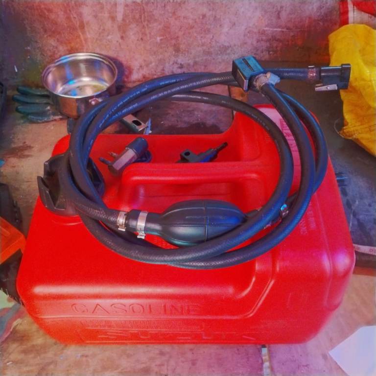 Suzuki 12L outboard fuel tank