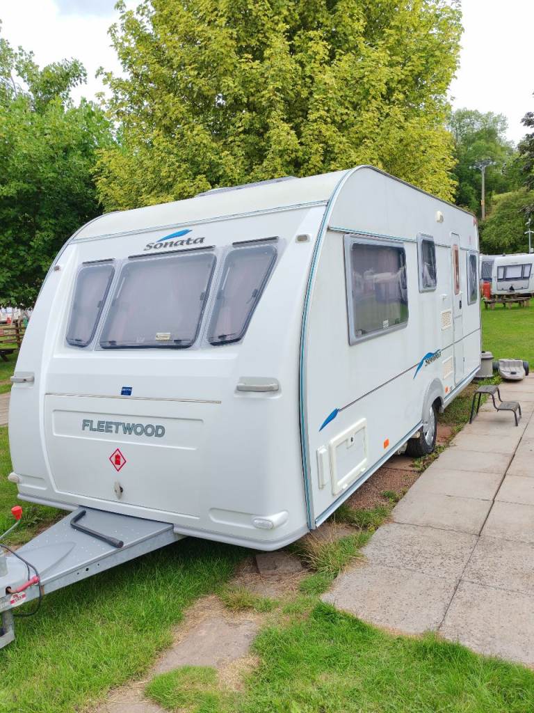 Fleetwood sonata melody 2007 5 berth caravan no damp mover