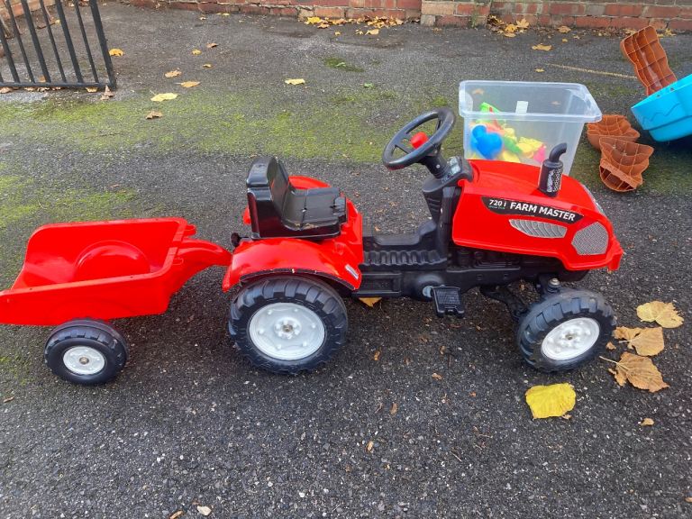 Ride on tractor 