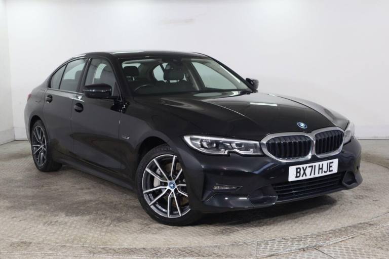 2022 BMW 3 Series 2.0 330e 12kWh Sport Pro Auto Euro 6 (s/s) 4dr Saloon Automatic