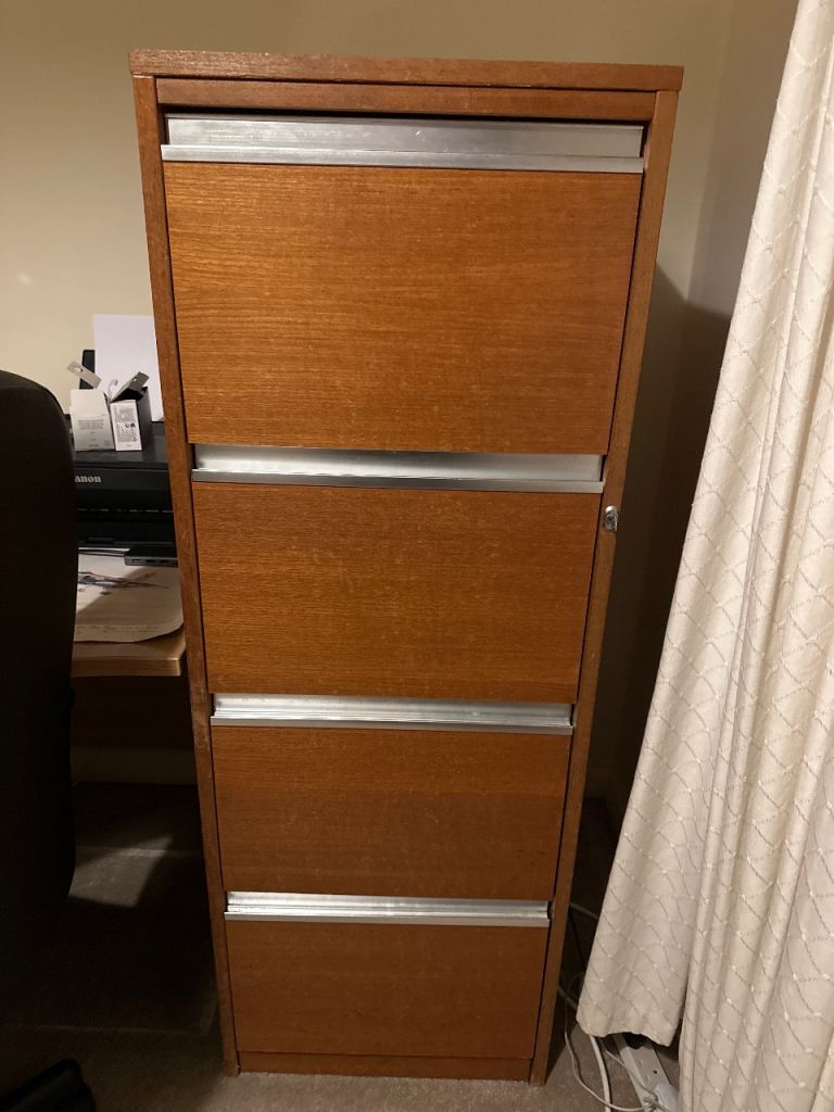 Wooden Filing Cabinet with 4 Drawers – FREE