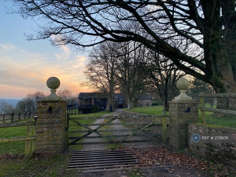 1 bedroom flat in Welsh Newton, Monmouth, NP25 (1 bed) (#2726011)