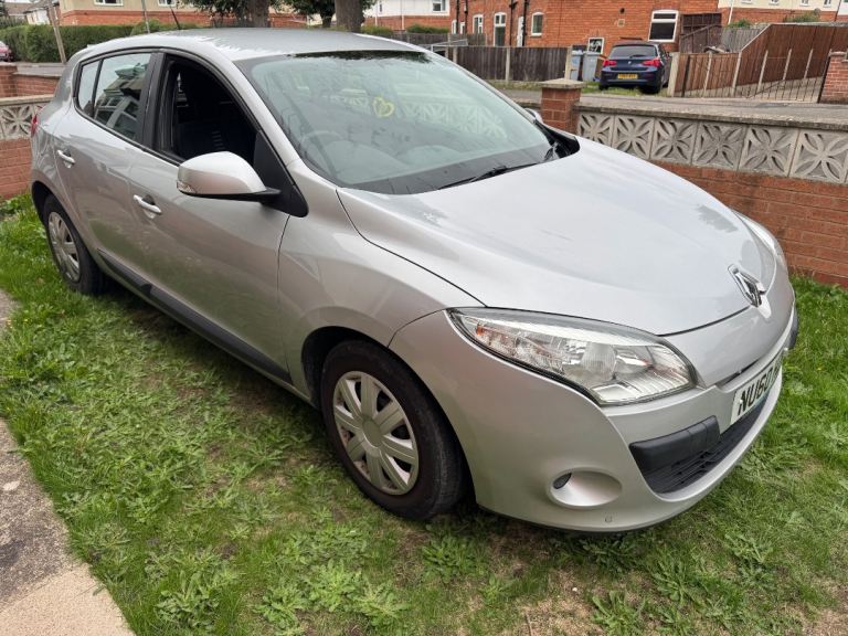 Renault, MEGANE, Hatchback, 2010, Manual, 1461 (cc), 5 doors