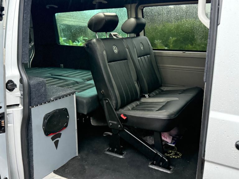 Volkswagen, TRANSPORTER SHUTTLE, Minibus, 2005, Manual, 2460 (cc)