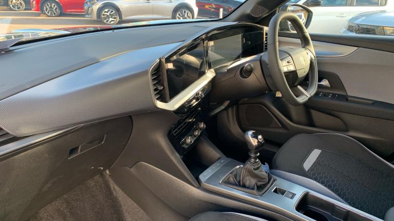 2025 Vauxhall Mokka 1.2 Turbo 136 Griffin 5dr HATCHBACK PETROL Manual