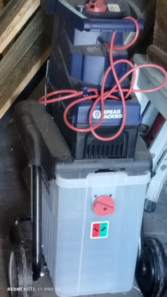 Spear & Jackson Garden Shredder – Good Condition