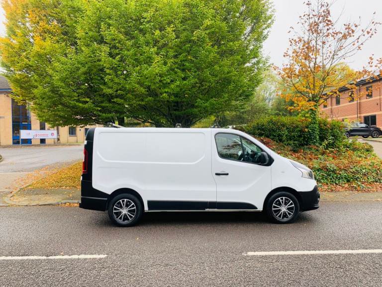 2016 1.6 Dci RENAULT TRAFIC EURO 6 ULEZ VAN 111k MILES MOT till 10/2026 like VIVARO NV300 NO VAT