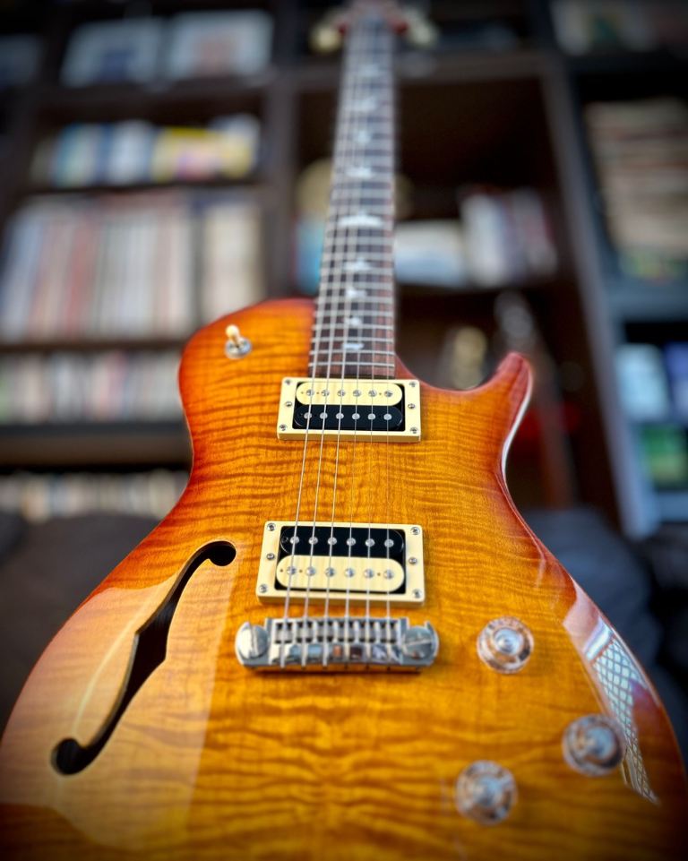 Electric Guitar PRS SE Zach Myers Inc PRS Gig Bag and Yamaha THR10 Amp