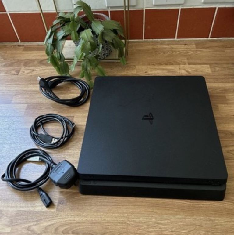 Sony PlayStation 4 Slim 500MB Black Console