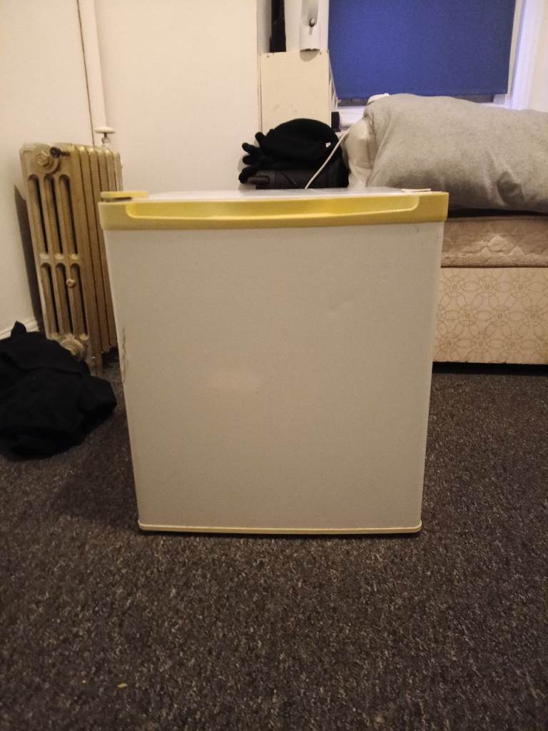 47L fridge freezer 