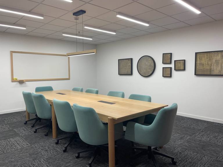 Patchway - BS34 6LR \ Office Space with 5 Workstations - Move In Today