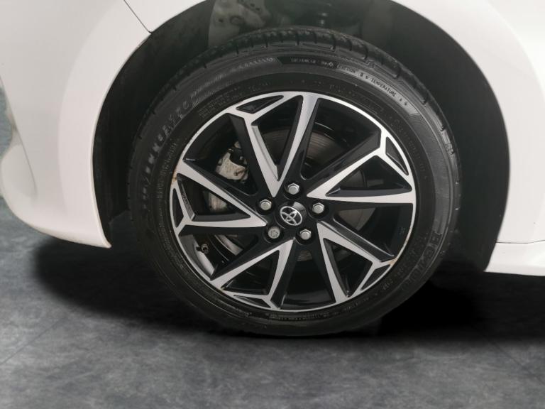 2022 Toyota Yaris 1.5 VVT-h Design Hatchback 5dr Petrol Hybrid E-CVT Euro 6 (s/s) (116 ps) -  Hat...