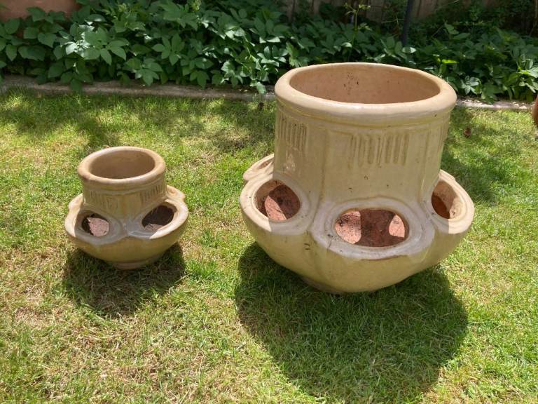Pair Large and Small Matching Ceramic Strawberry Herb Planters Garden Pots Greenhouse